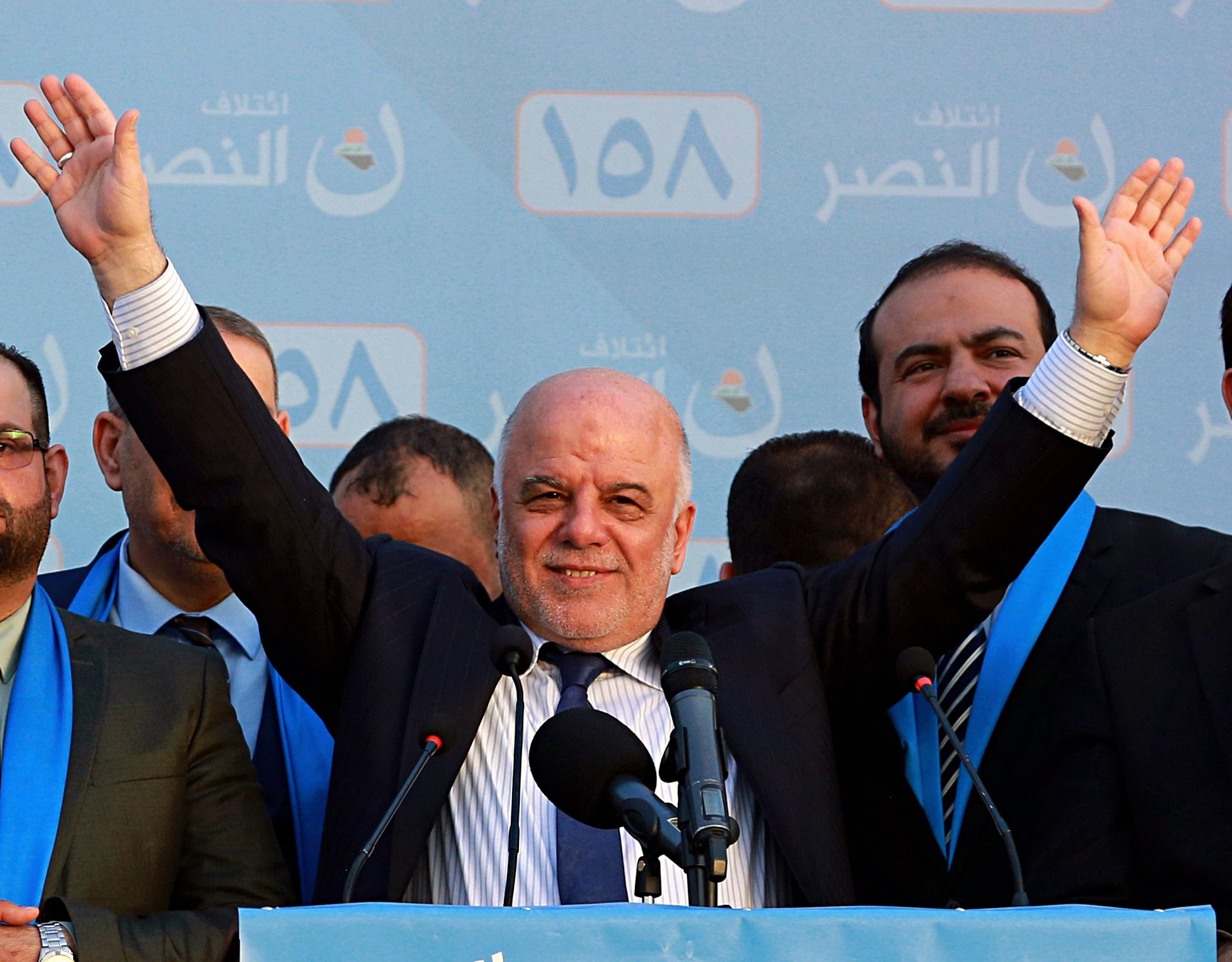 العبادي والصدر يتقدمان في انتخابات العراق