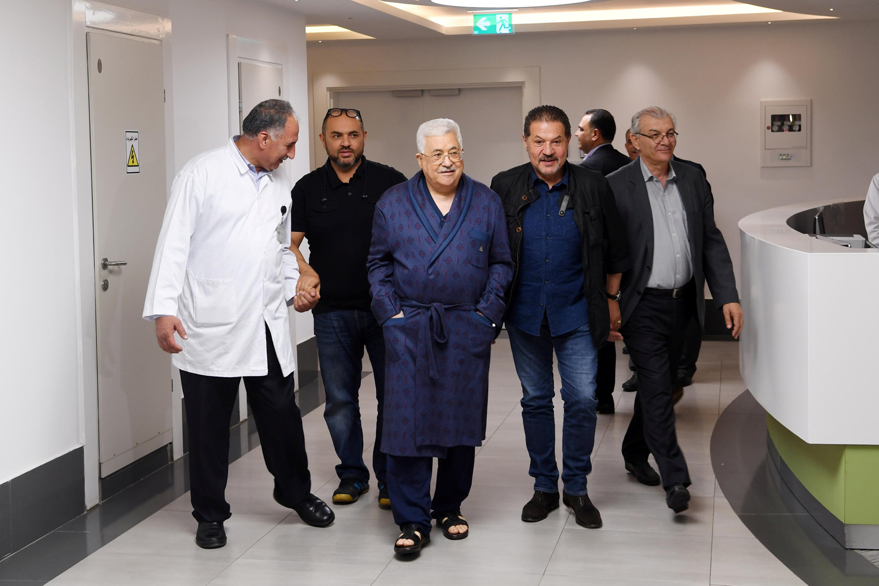الرئاسة تحاول طمأنة الفلسطينيين على صحة عباس