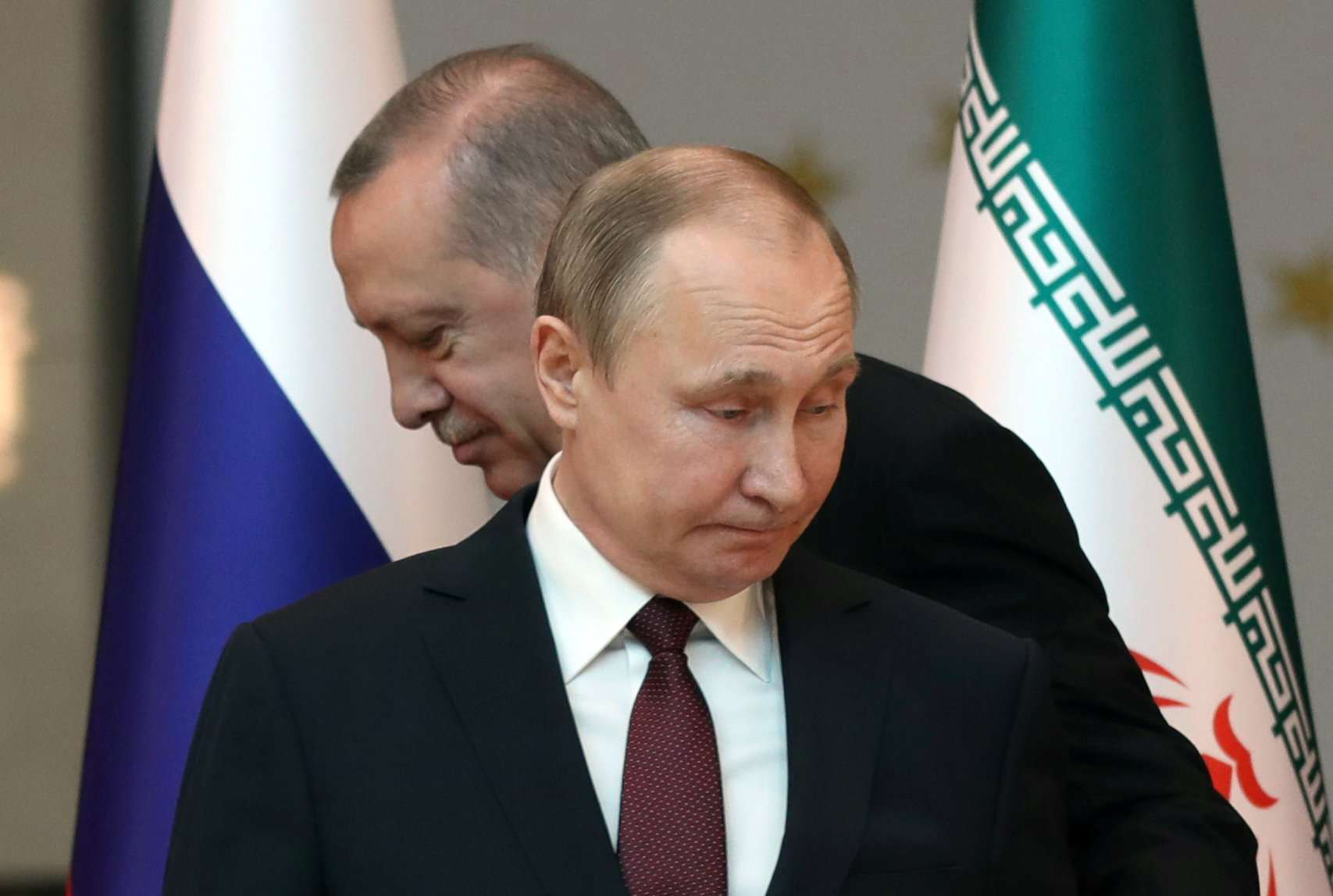 إردوغان يميل أكثر الى بوتين