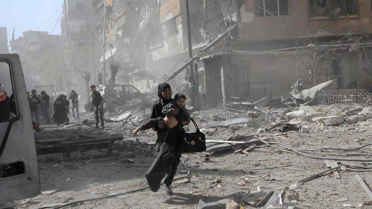 معركة ادلب تنذر بحدوث أسوأ مأساة انسانية