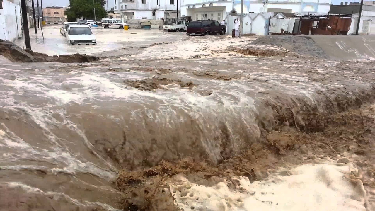سيول جارفة تجتاح مناطق عراقية 