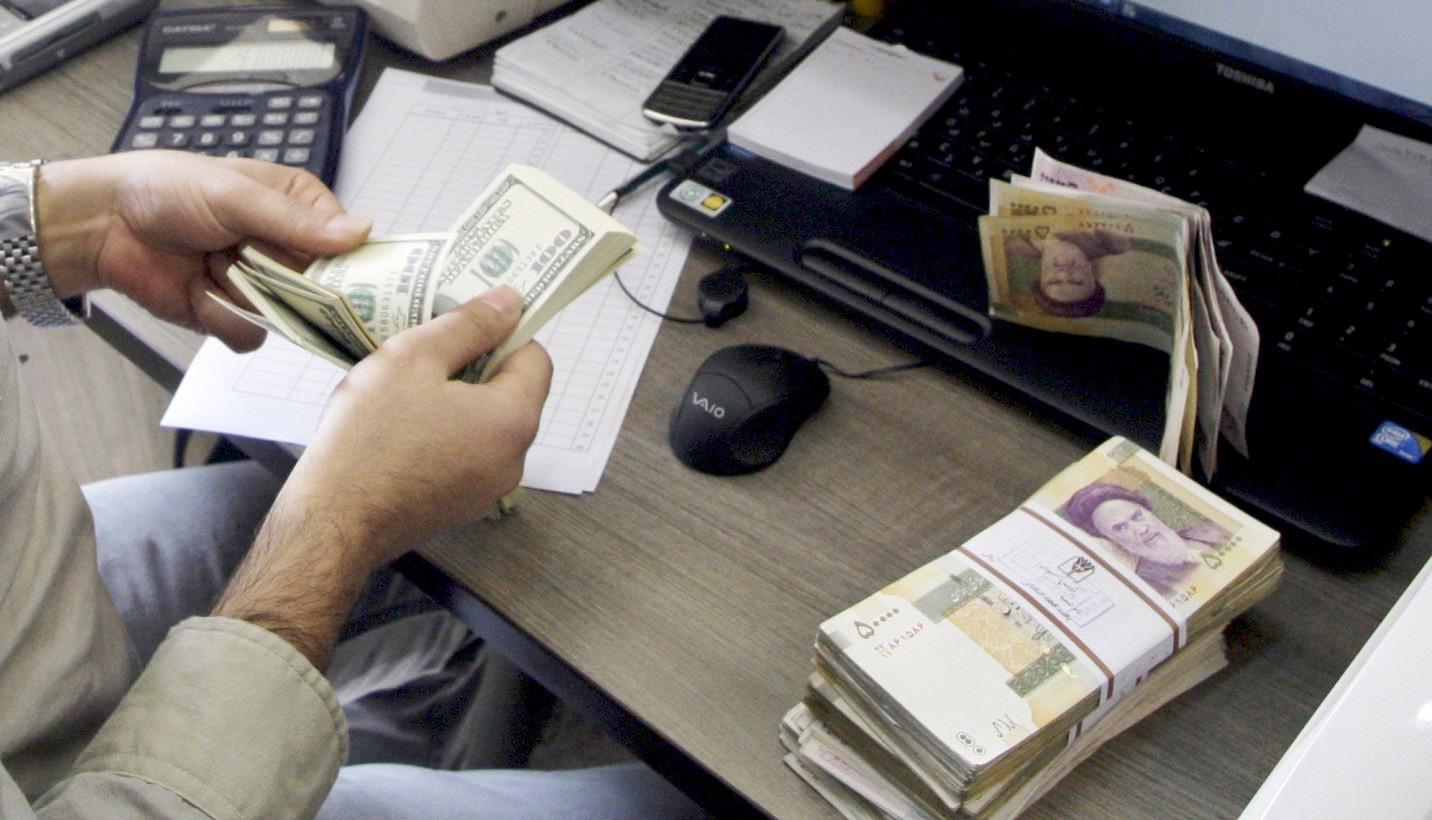 عملة إيران