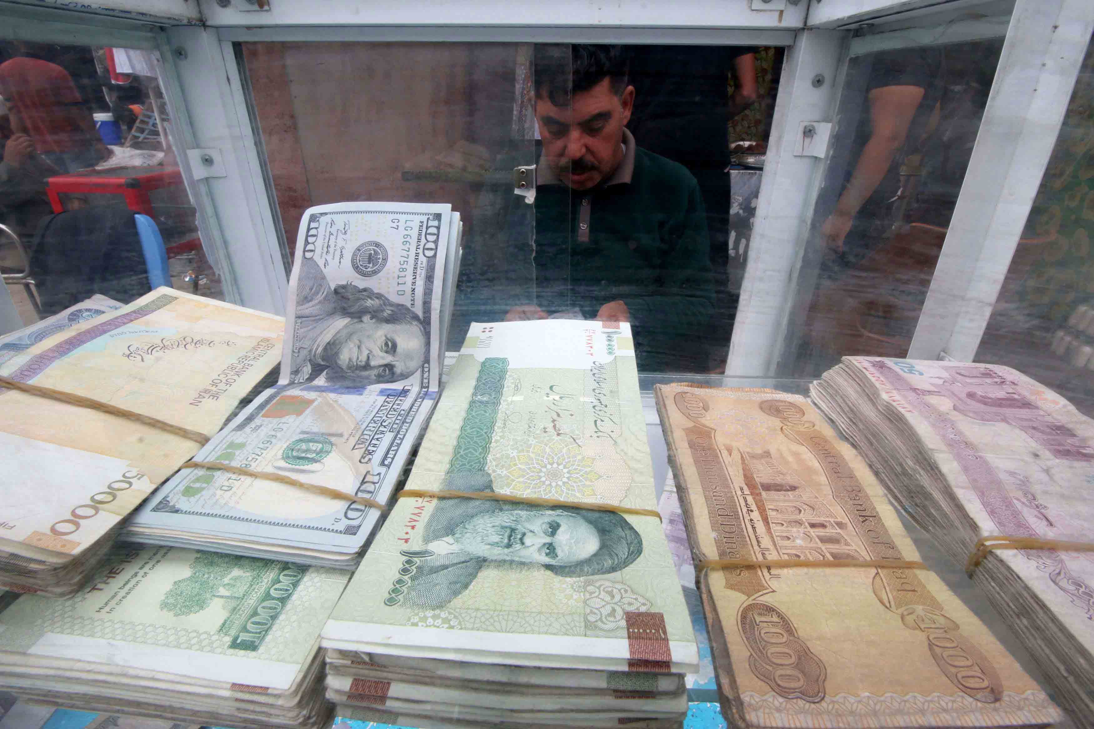 العراق يستورد الغاز من إيران لتأمين الوقود