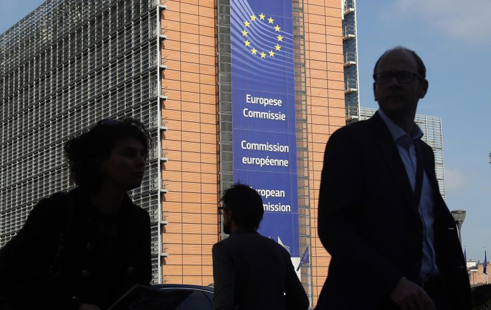 المفوضية الأوروبية تقترح إدراج سبع دول جديدة