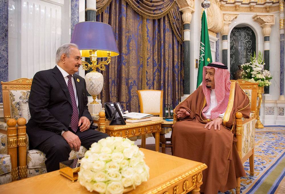 العاهل السعودي الملك سلمان والمشير خليفة حفتر