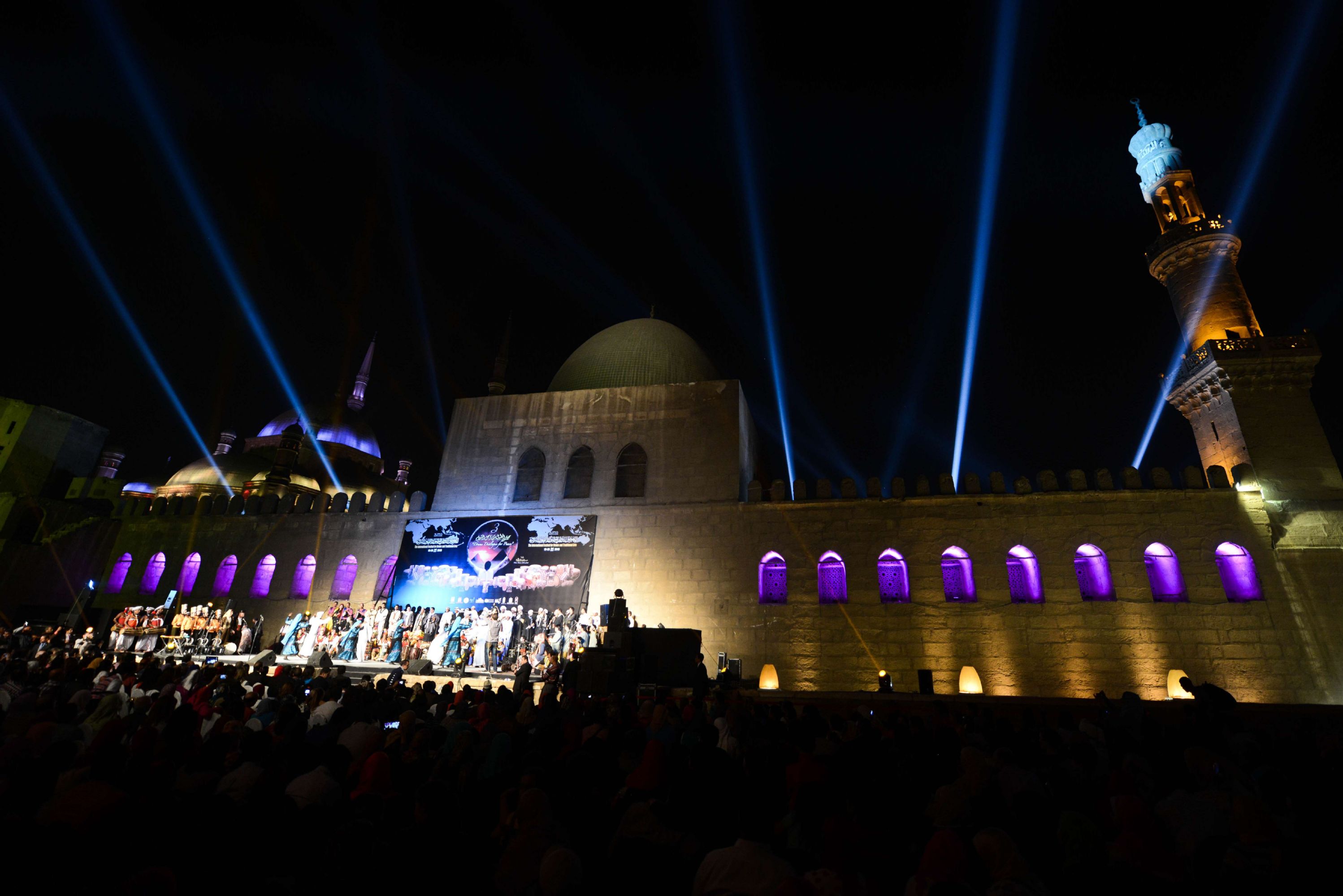 المهرجان الدولي للطبول والفنون التراثية 