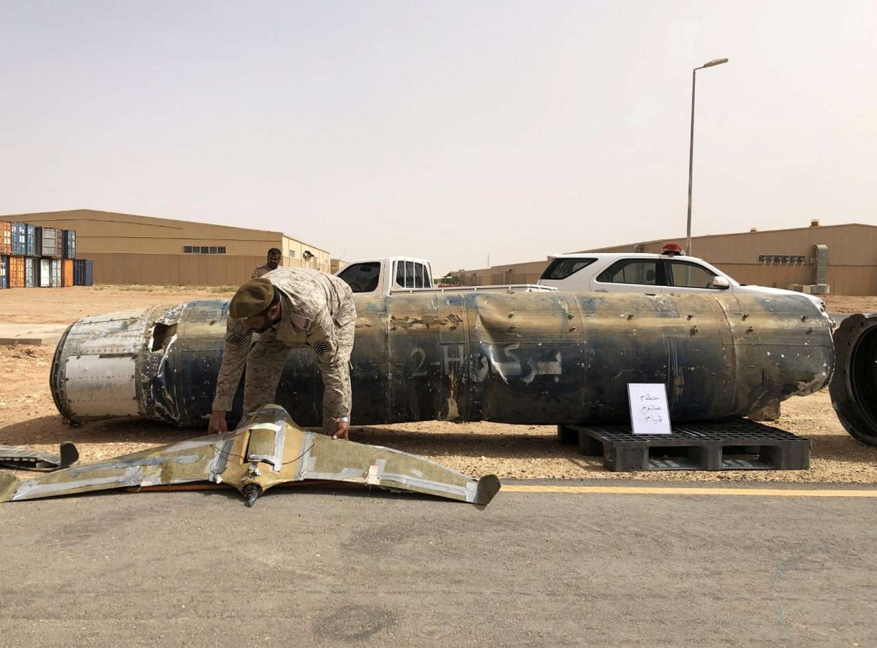 الحوثيون يصعدون ضد السعودية بصواريخ وطائرات مسيرة إيرانية الصنع