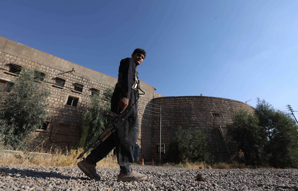An Iranian Kurdish Peshmerga member of the Iranian Kurdistan Democratic Party