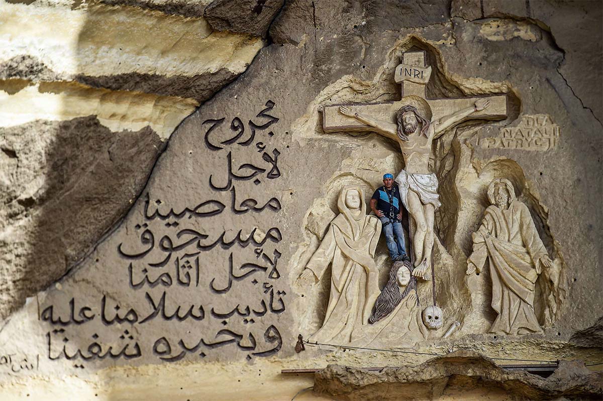 Polish artist Mario, sculptor of St. Simon the Tanner Monastery complex