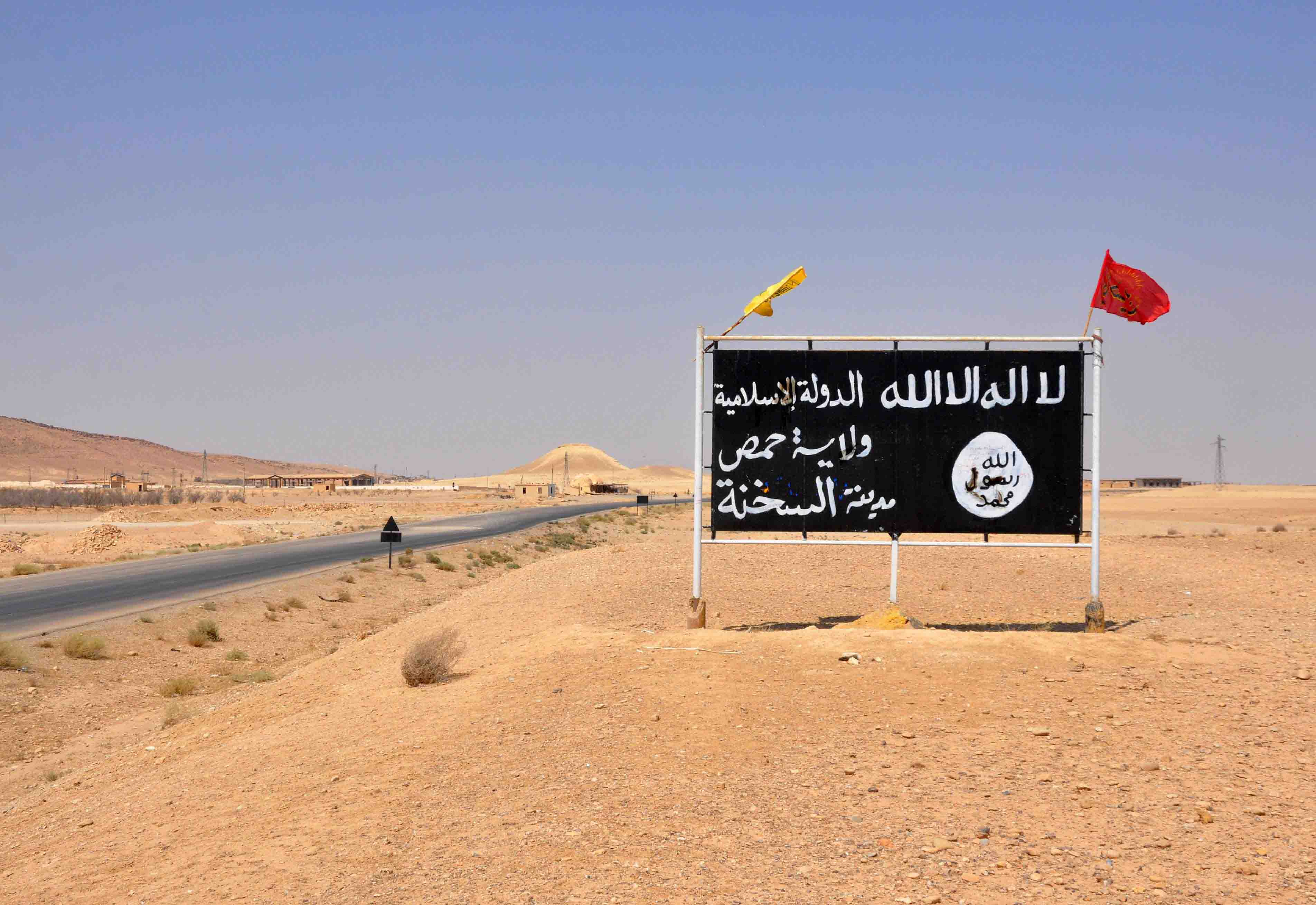 The Badiya desert is the scene of regular clashes between regime forces and IS