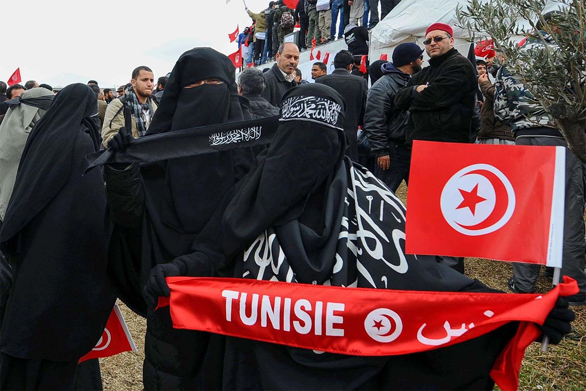 Niqab banned in government offices