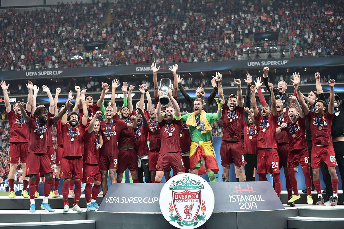 ليفربول يستهل موسمه المحلي بلقب كبير