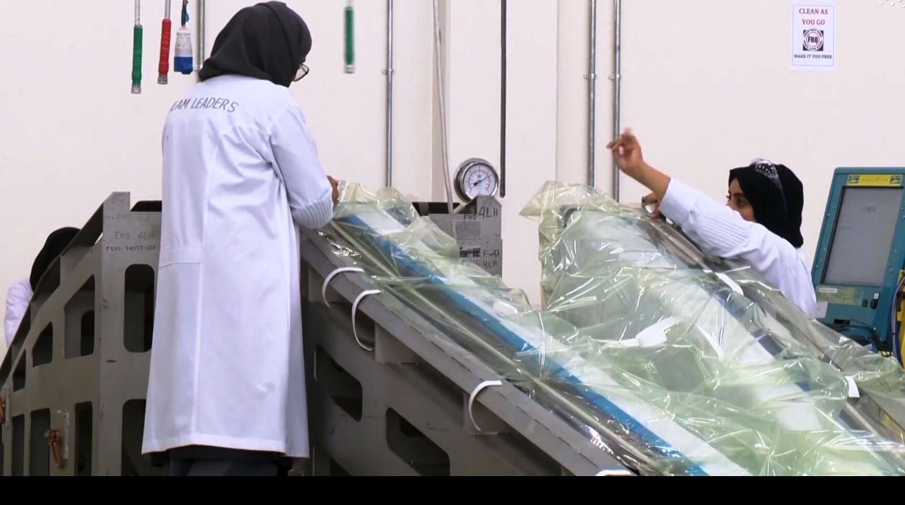إمارتيتان يتميزان في صناعة هياكل الطيران
