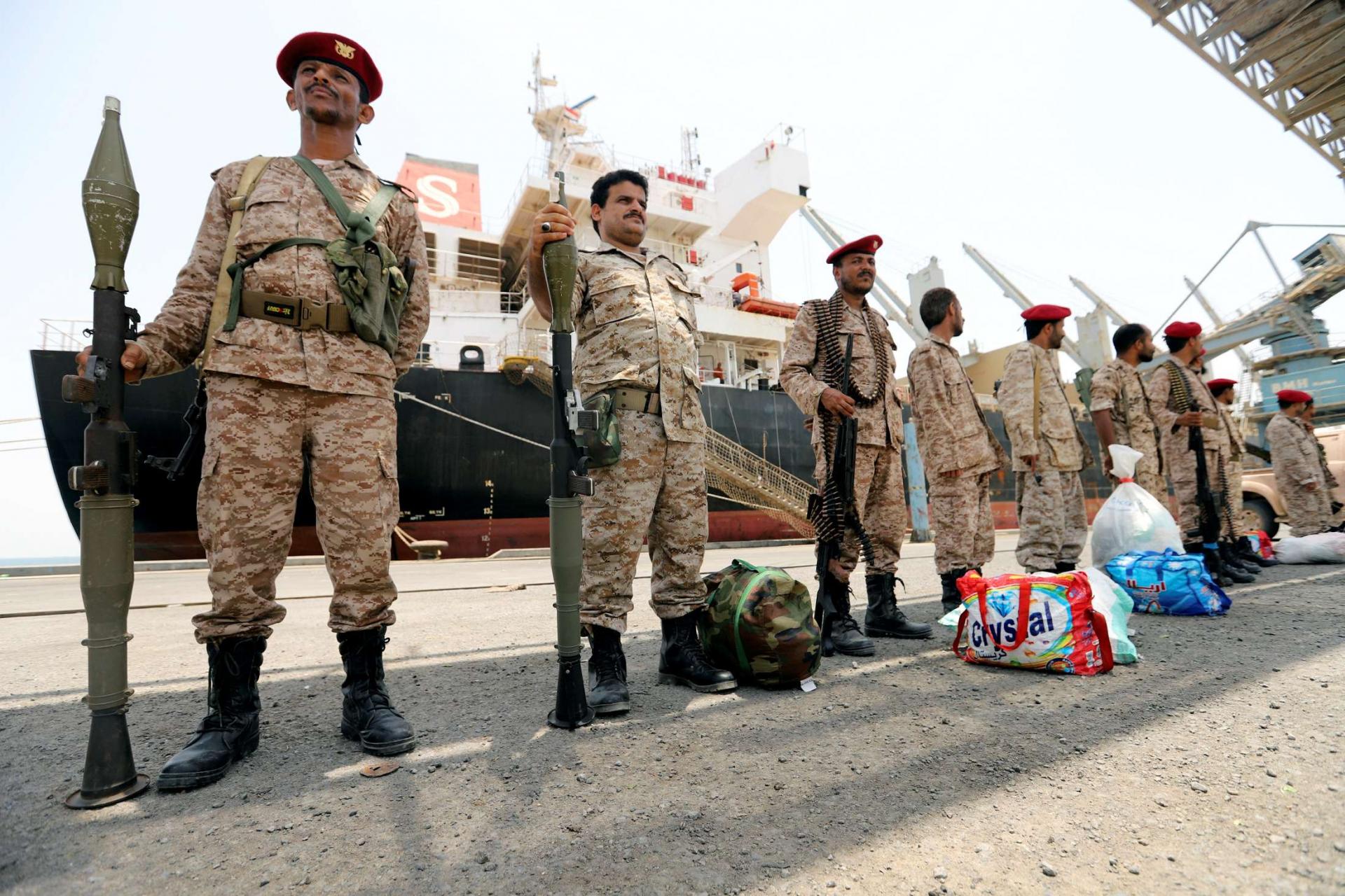 الحوثيين في موانئ الحديدة