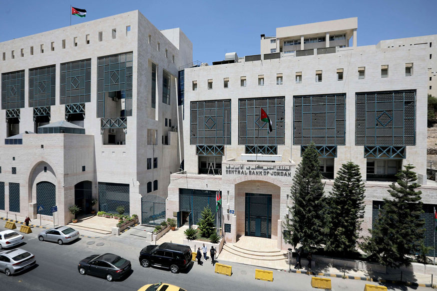 الأردن يغرق في ديون داخلية وخارجية خانقة