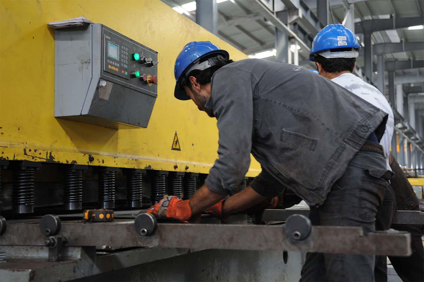 Syrian labourers working at the Katerji engineering & mechanical industries in Aleppo 