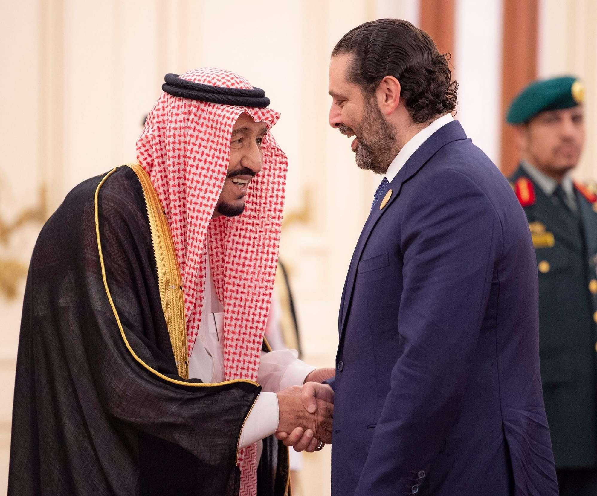 العلاقات الثنائية تتحسن تدريجيا