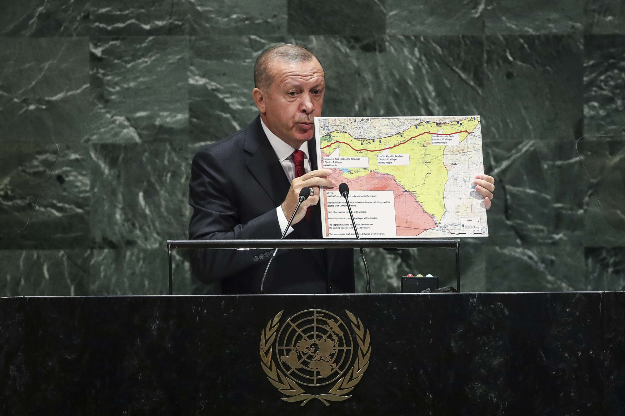 اردوغان يهدد بعمل عسكري في شمال سوريا