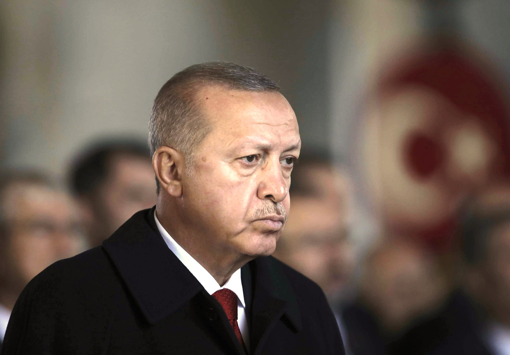 إلى أين يدفع أردوغان تركيا