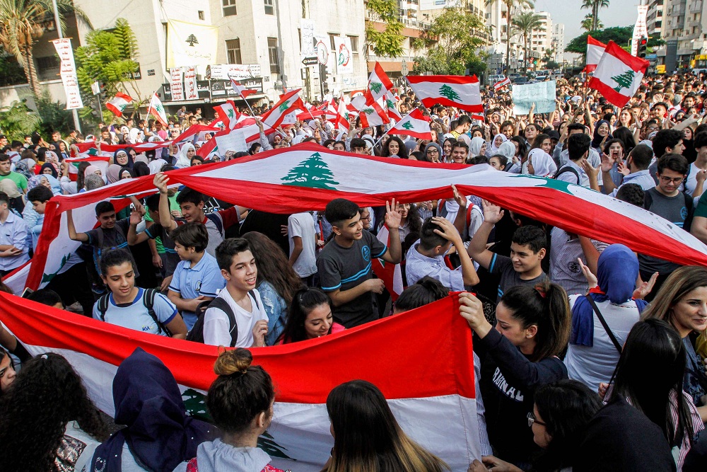 الحراك اللبناني مستمر رغم استقالة الحكومة