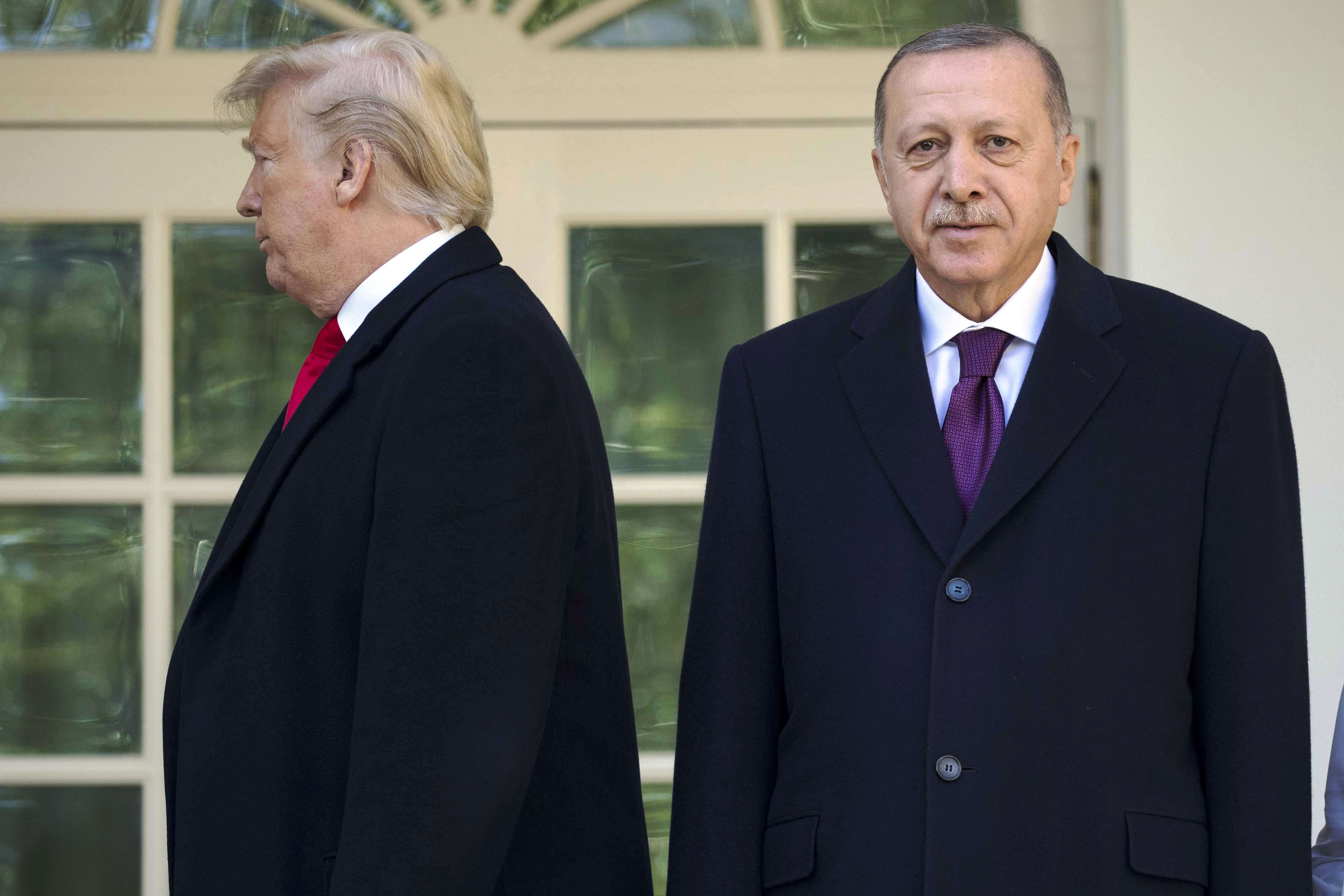 أردوغان وترامب في لقاء كل ينظر له من زاوية مصالحه