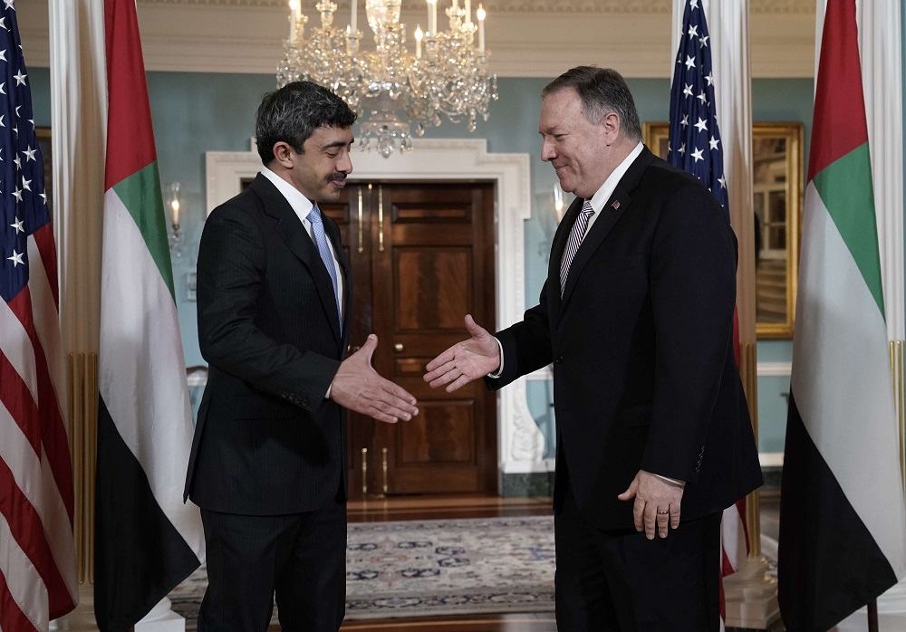 الشيخ عبدالله بن زايد آل نهيان وزير الخارجية والتعاون الدولي الإماراتي ونظيره الأميركي مايك بومبيو