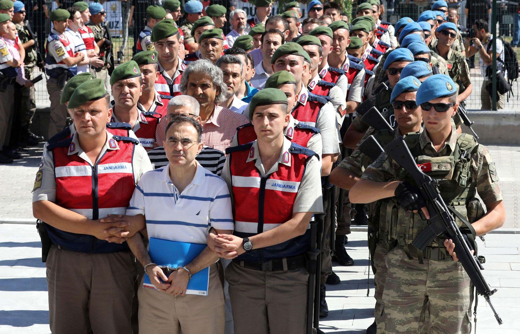 الانقلاب الفاشل مجرد ذريعة من اردوغان للتخلص من معارضيه