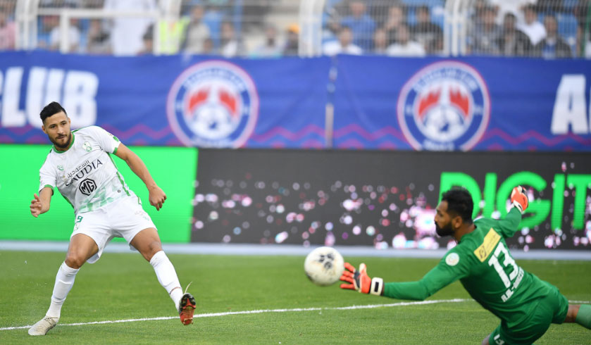 الأهلي يرفع رصيده الى 30 نقطة في المركز الثالث بفارق اربع نقاط عن النصر
