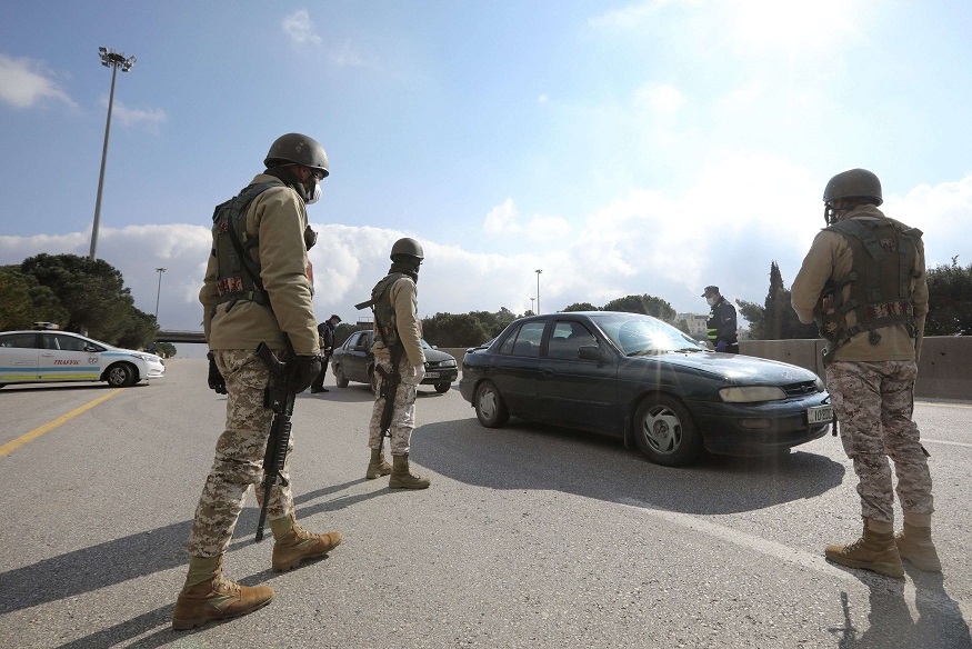 الاجهزة العسكرية والامنية اوقفت أكثر من 1600 شخص بسبب خرقهم لحظر التجول