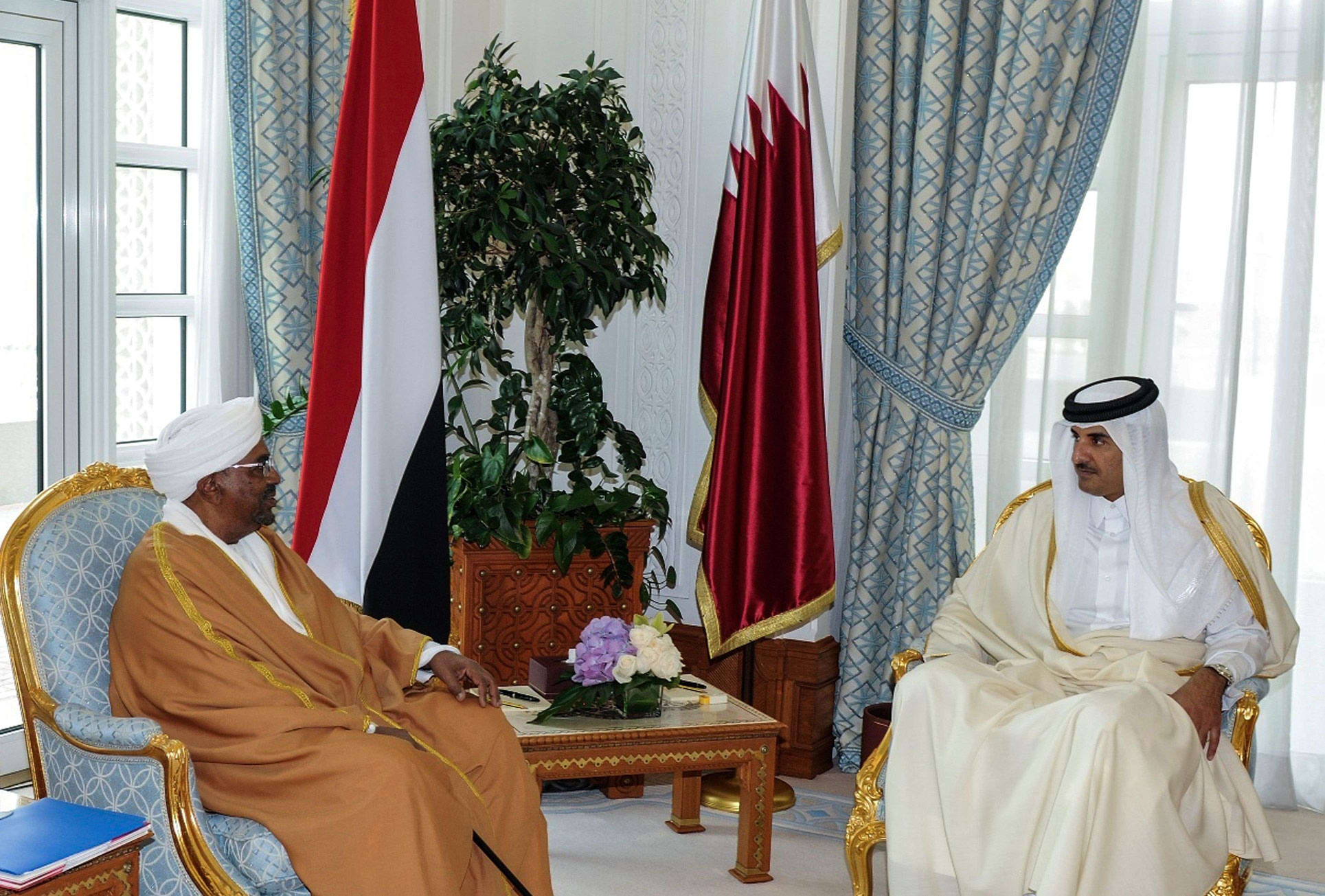 قطر نسجت شبكة علاقات قوية مع  اخوان السودان ورموز النظام السابق 