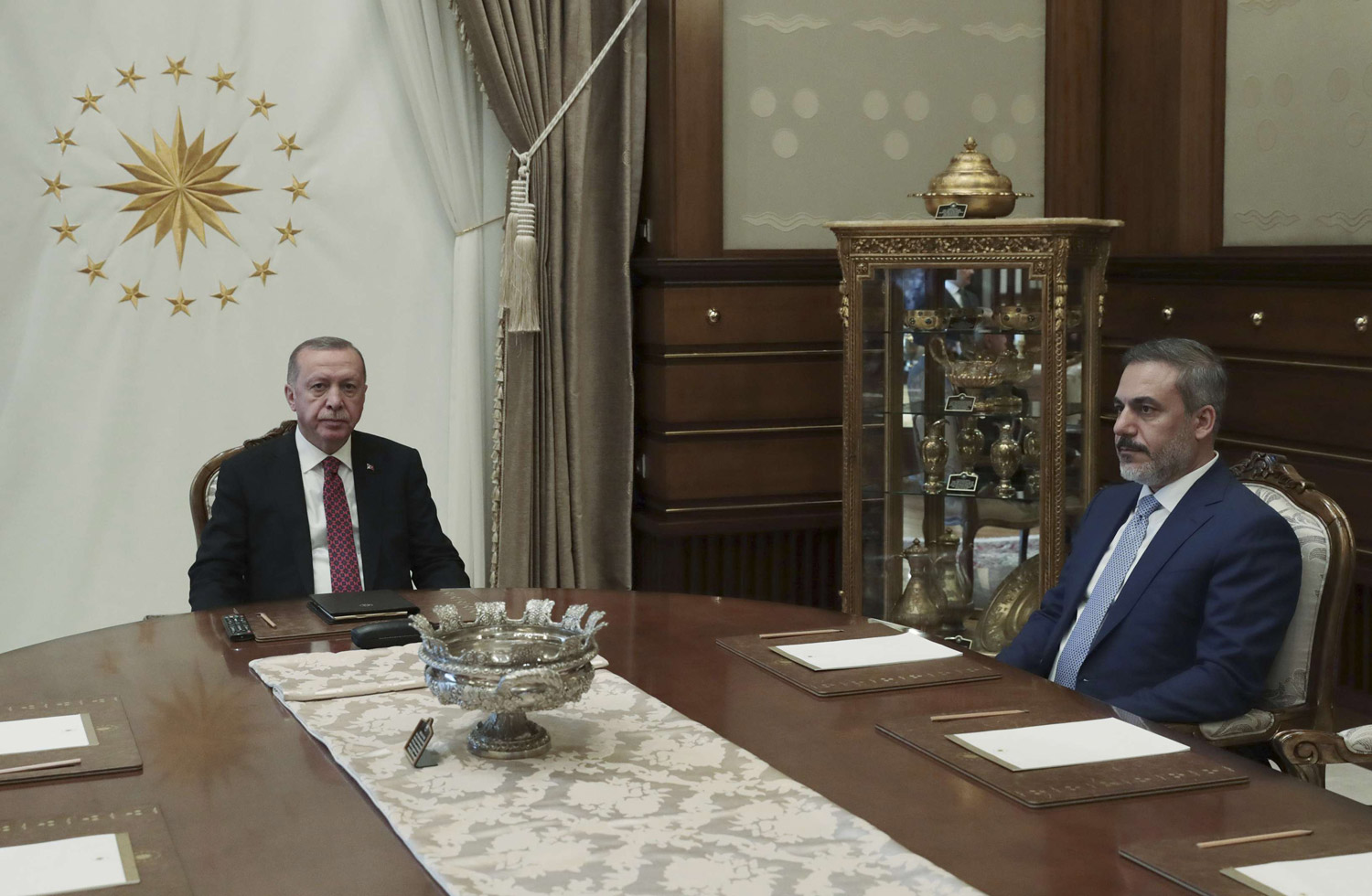 رئيس جهاز الاستخبارات هاكان فيدان صندوق أردوغان الأسود