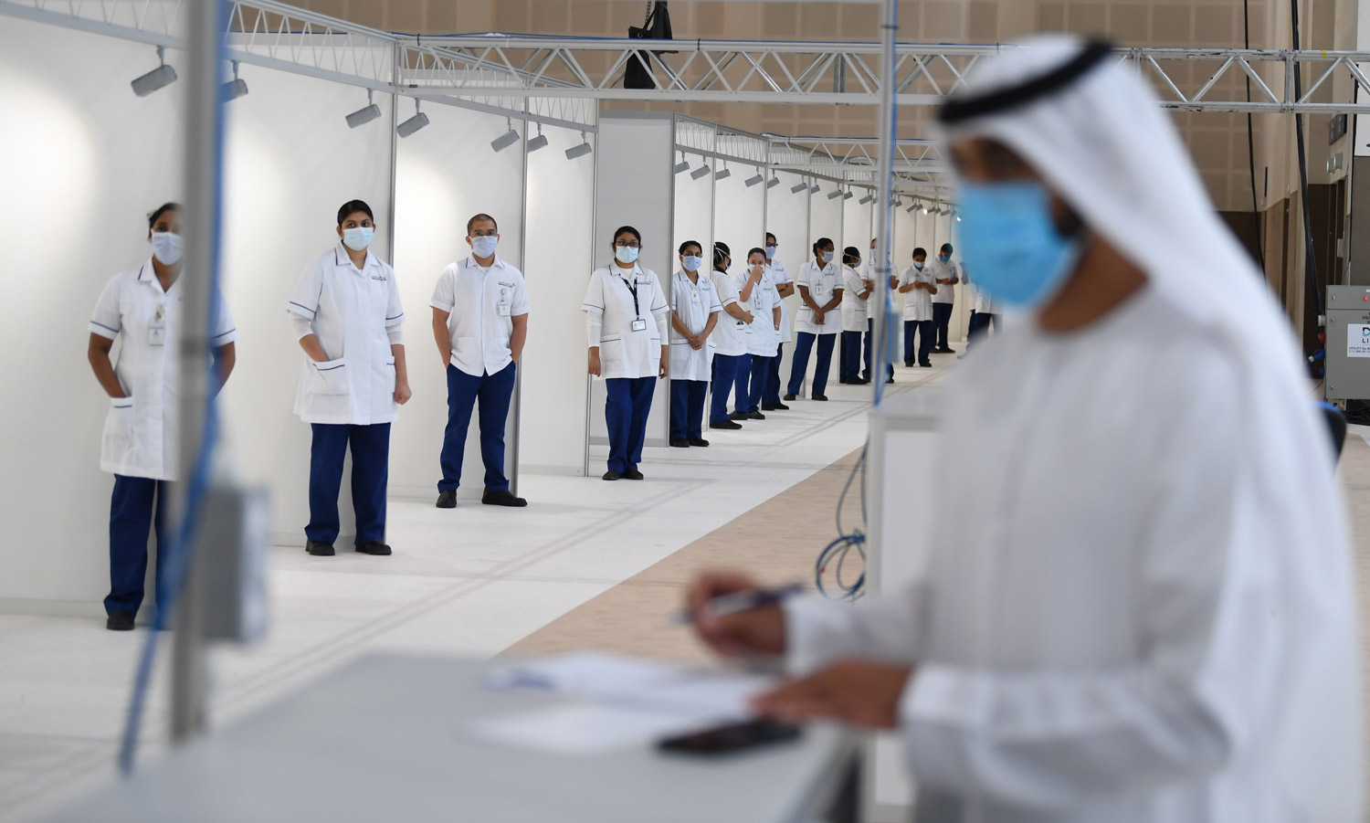 وباء كورونا كشف تجربة إماراتية رائدة في إدارة الأزمات