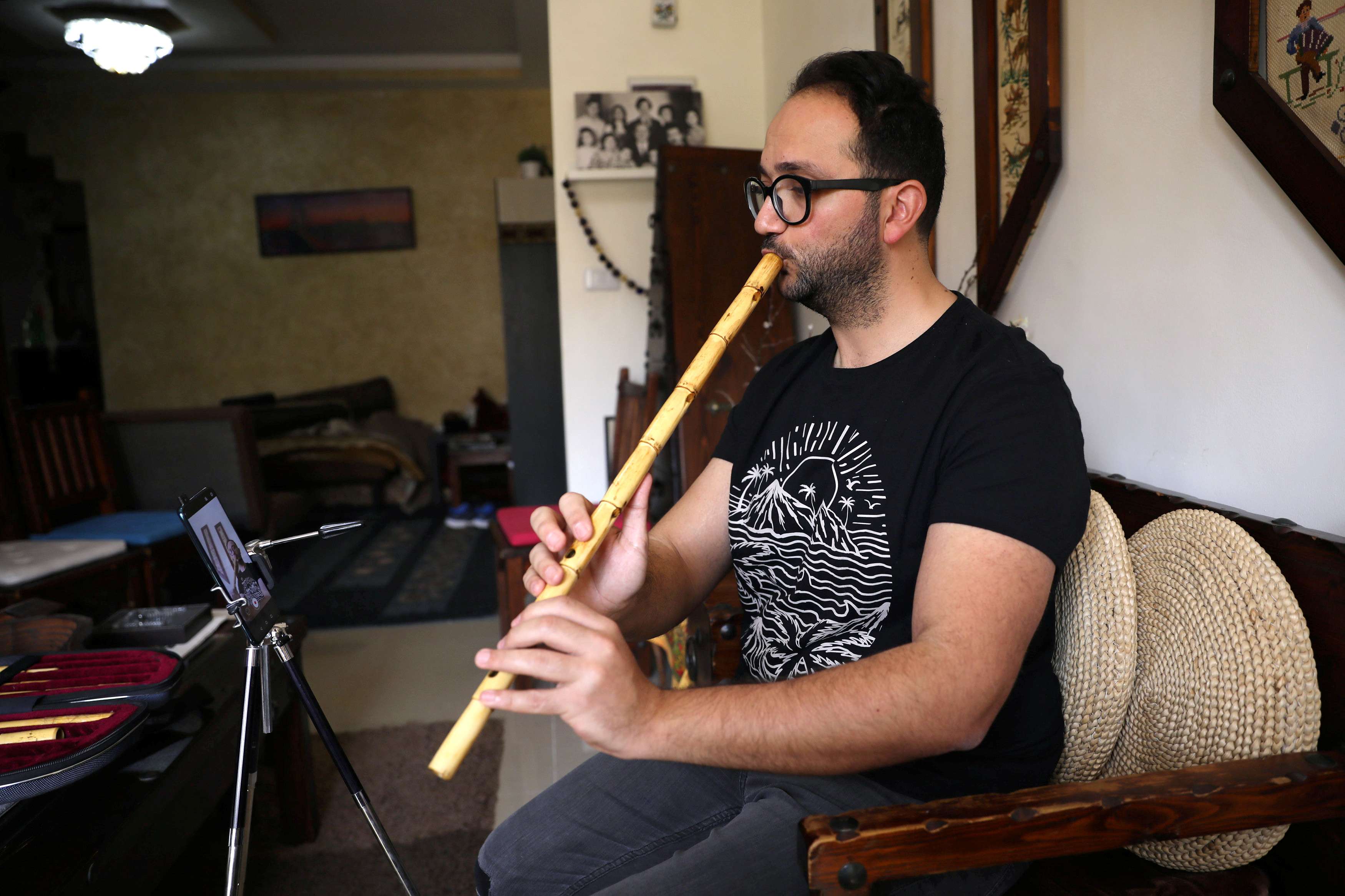 عازف الناي الاردني ليث سليمان