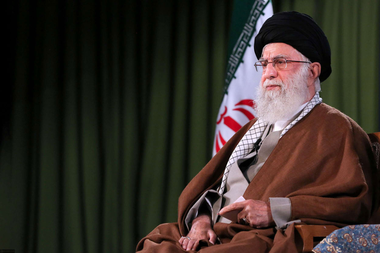 علي خامنئي يروج لانتصار ايران على كورونا