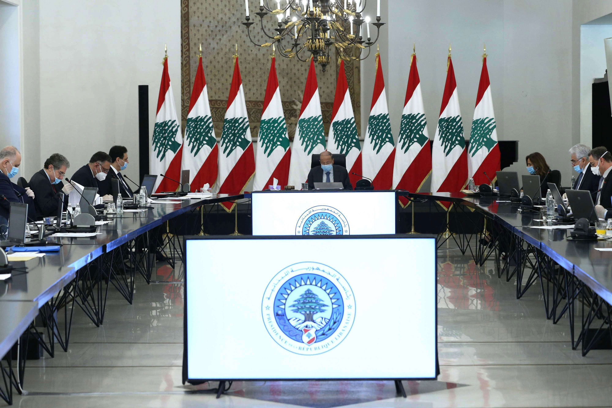 حكومة دياب تسعى جاهدا لإنقاذ لبنان من دوامة الأزمة الاقتصادية