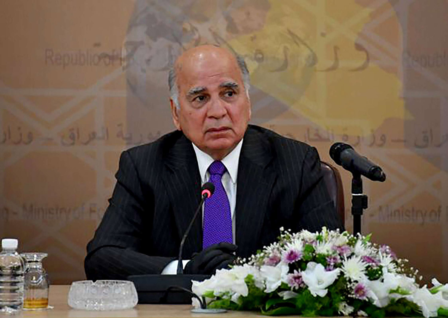 العراقي لا يزال يستخدم الطرق الدبلوماسية لوقف التكتل التركي الإيراني على امنه