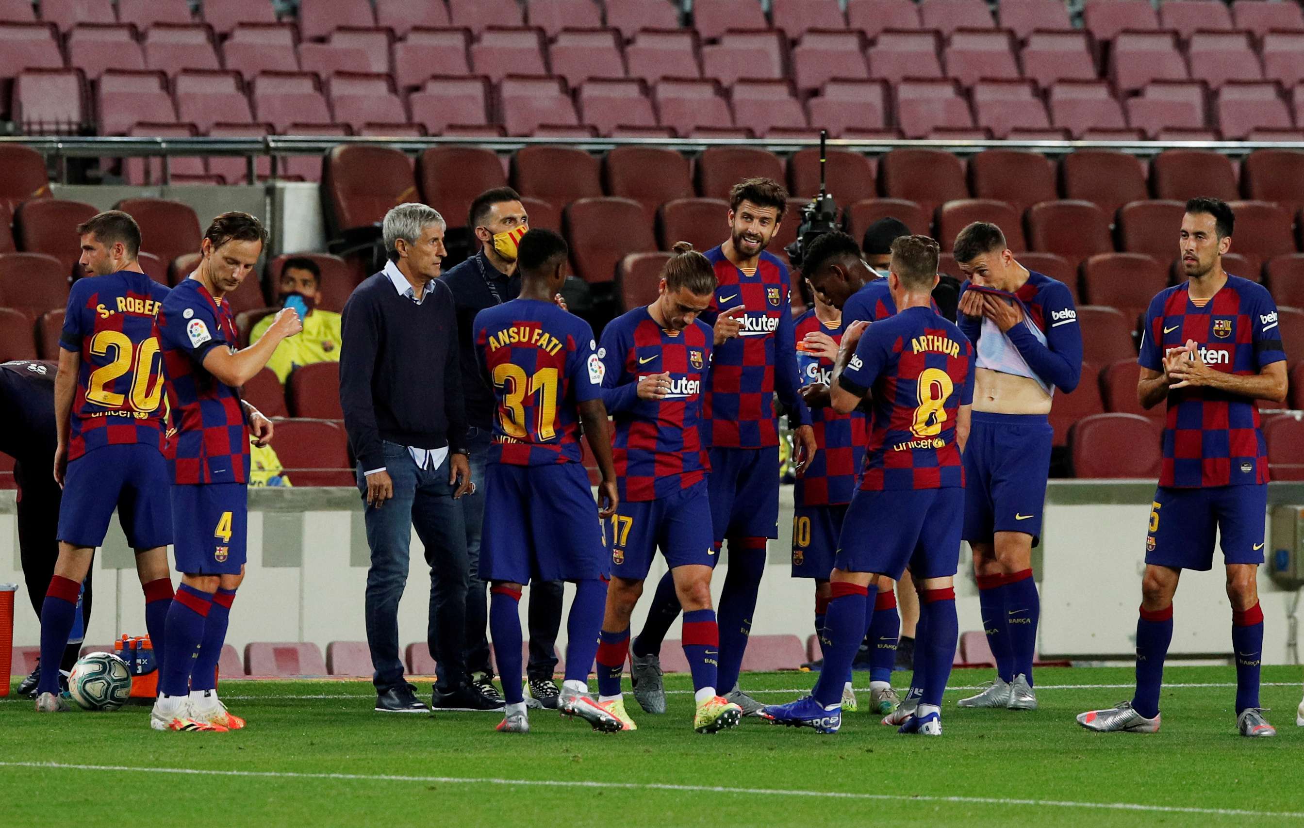 برشلونة