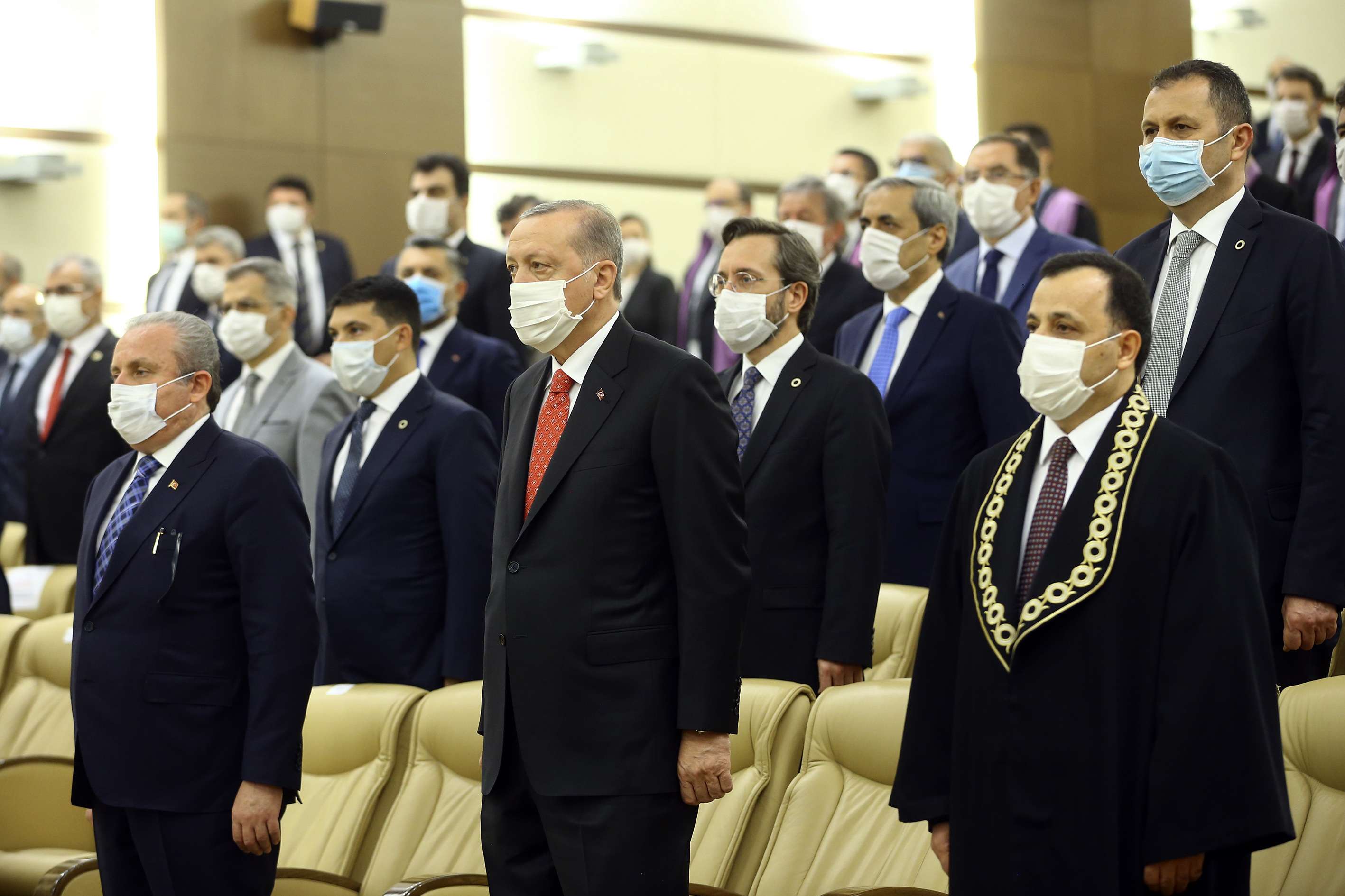 اردوغان يحاول بسط نفوذه على حساب الديمقراطية وسلطة القانون