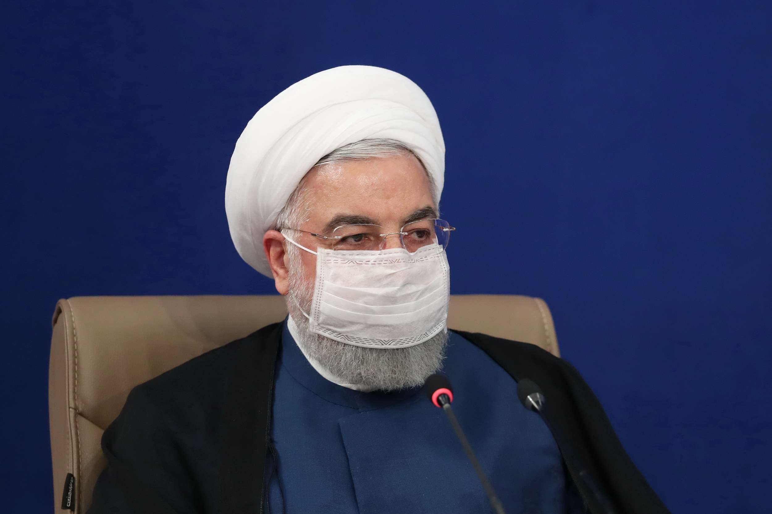 روحاني يطلق صيحة فزع بسبب تفشي كورونا