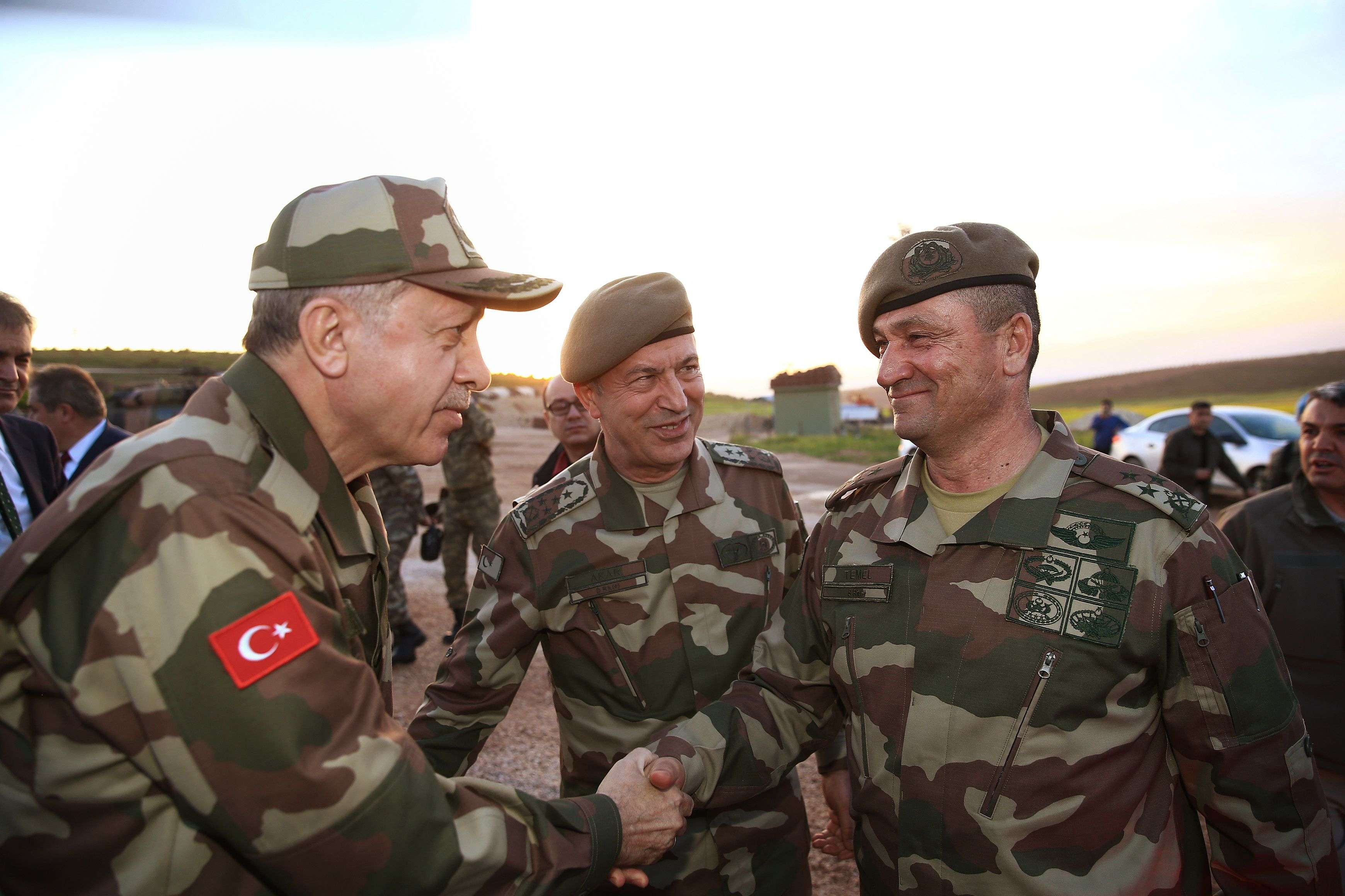 أردوغان يدفع بتعزيزات عسكرية مستمرة في ليبيا لضمان تحقيق أطماعه