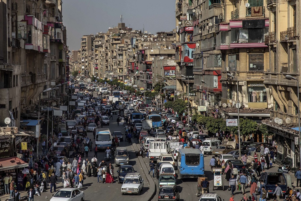 الفقر والبطالة يخنقان الشارع العربي