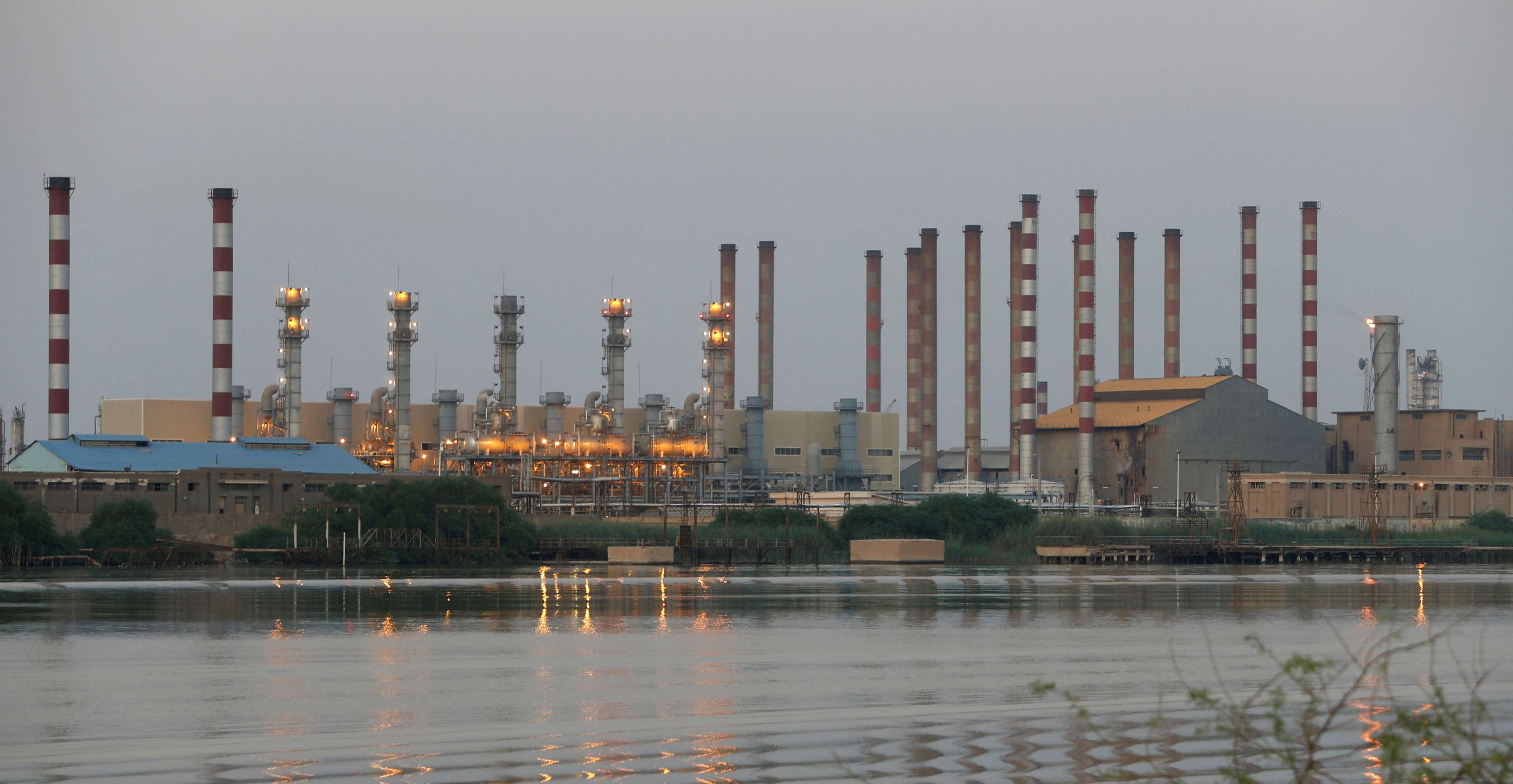 مصفاة عبادان في جنوب غرب إيران
