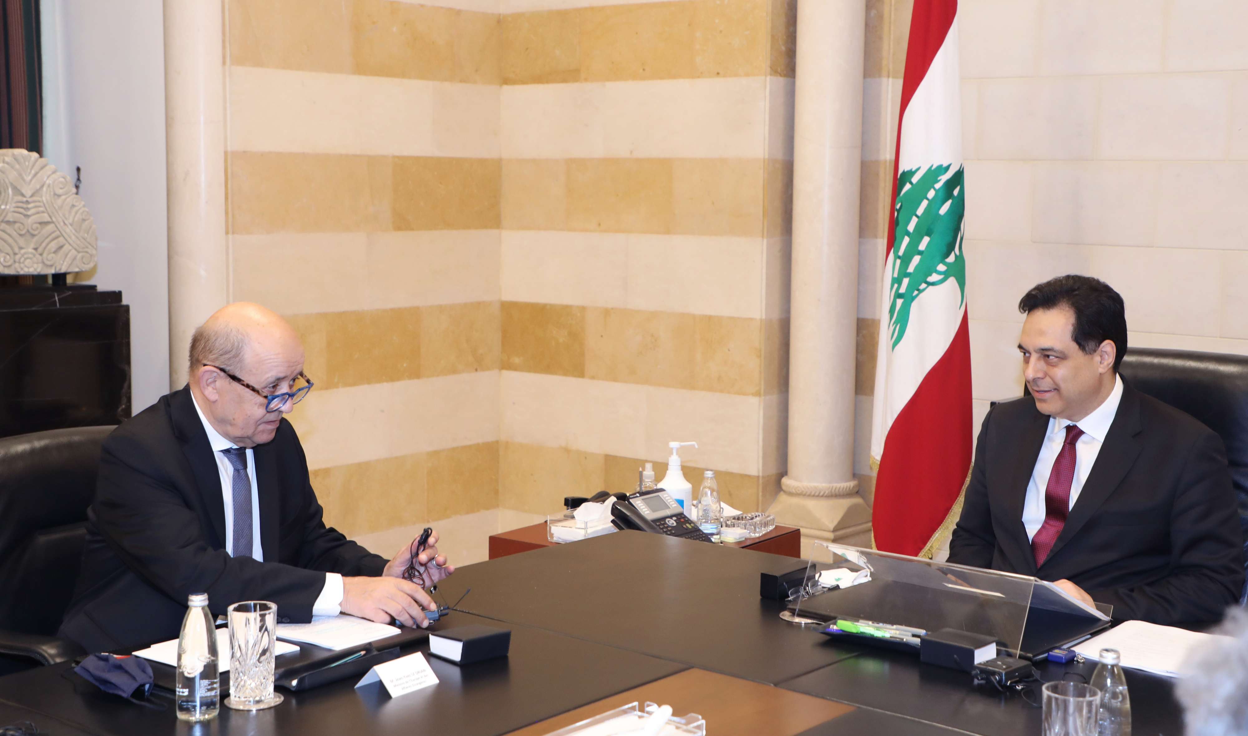دياب مستاء من ربط فرنسا مساعدة لبنان باجراء اصلاحات قاسية
