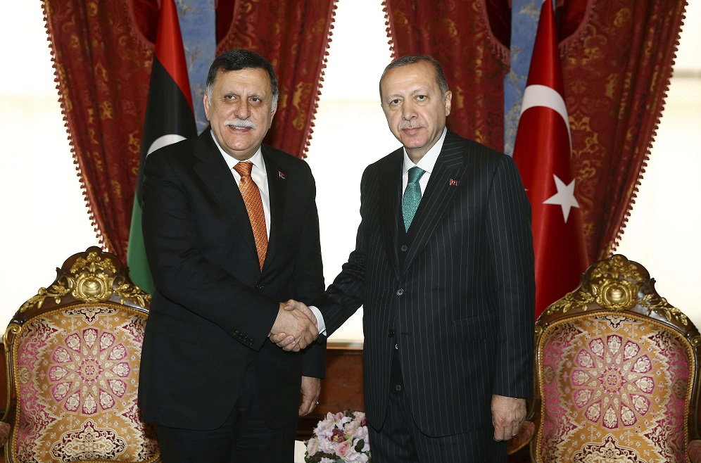 أردوغان يتمسك بدعم السراج لضمان يقاء دائم في ليبيا