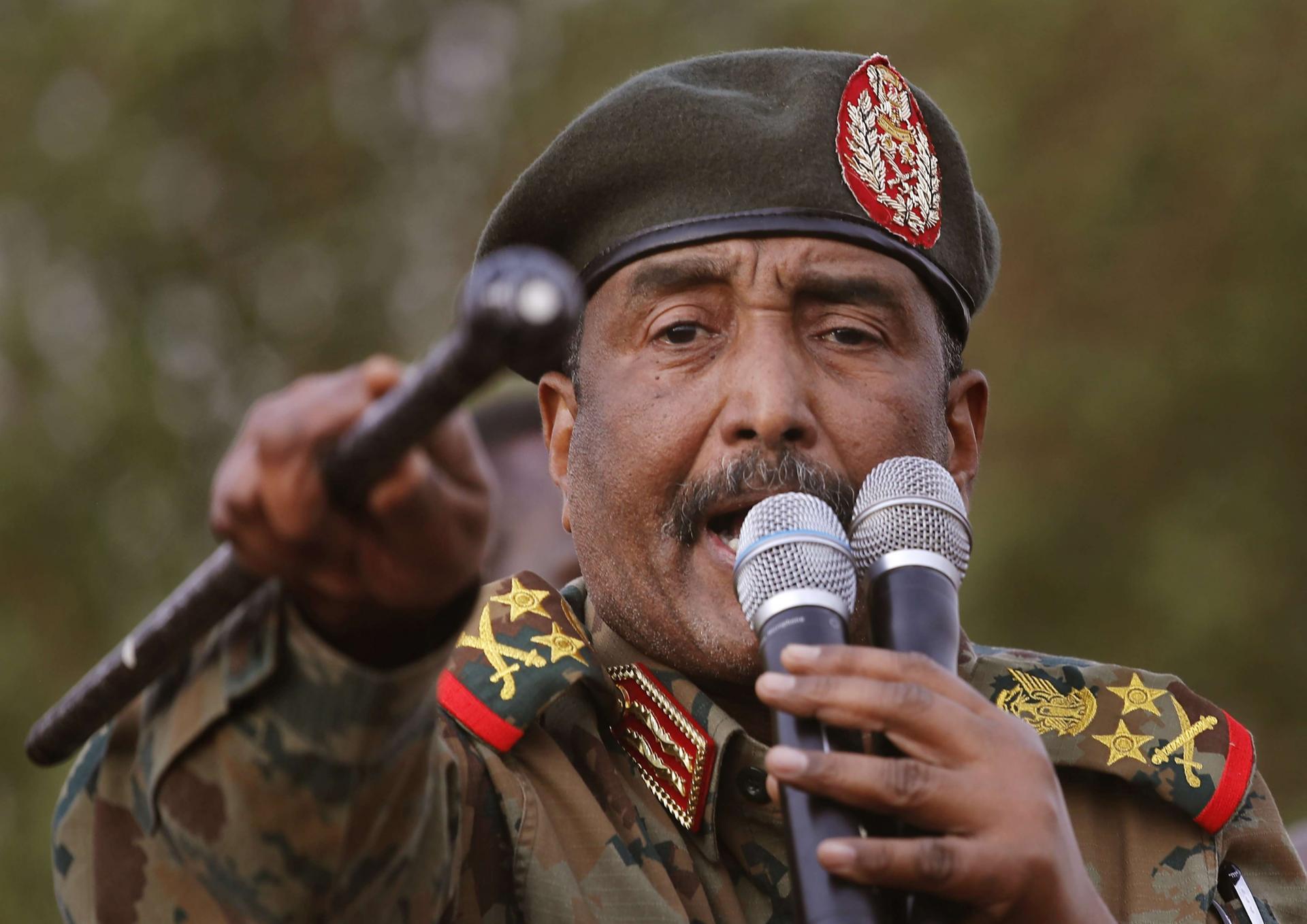 عبدالفتاح البرهان رئيس مجلس السيادة السوداني