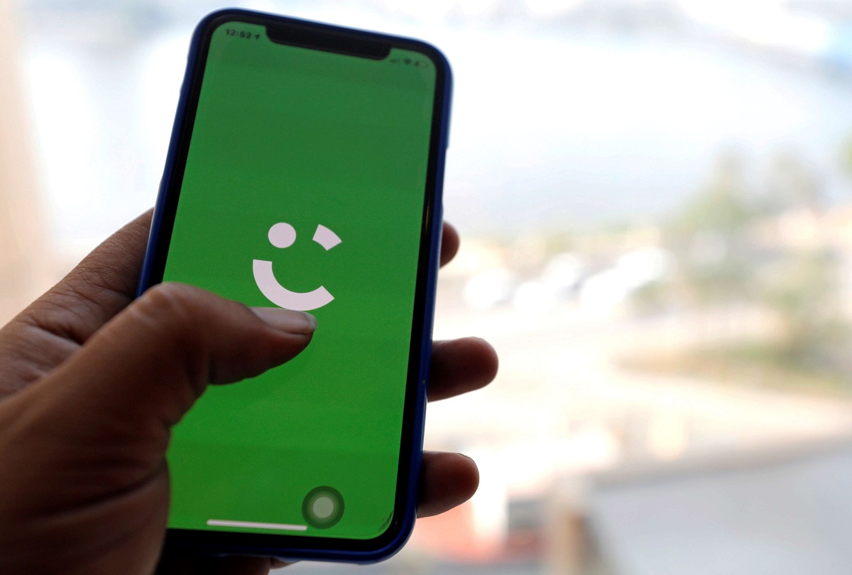 تطبيق كريم يظهر على شاشة هاتف محمول