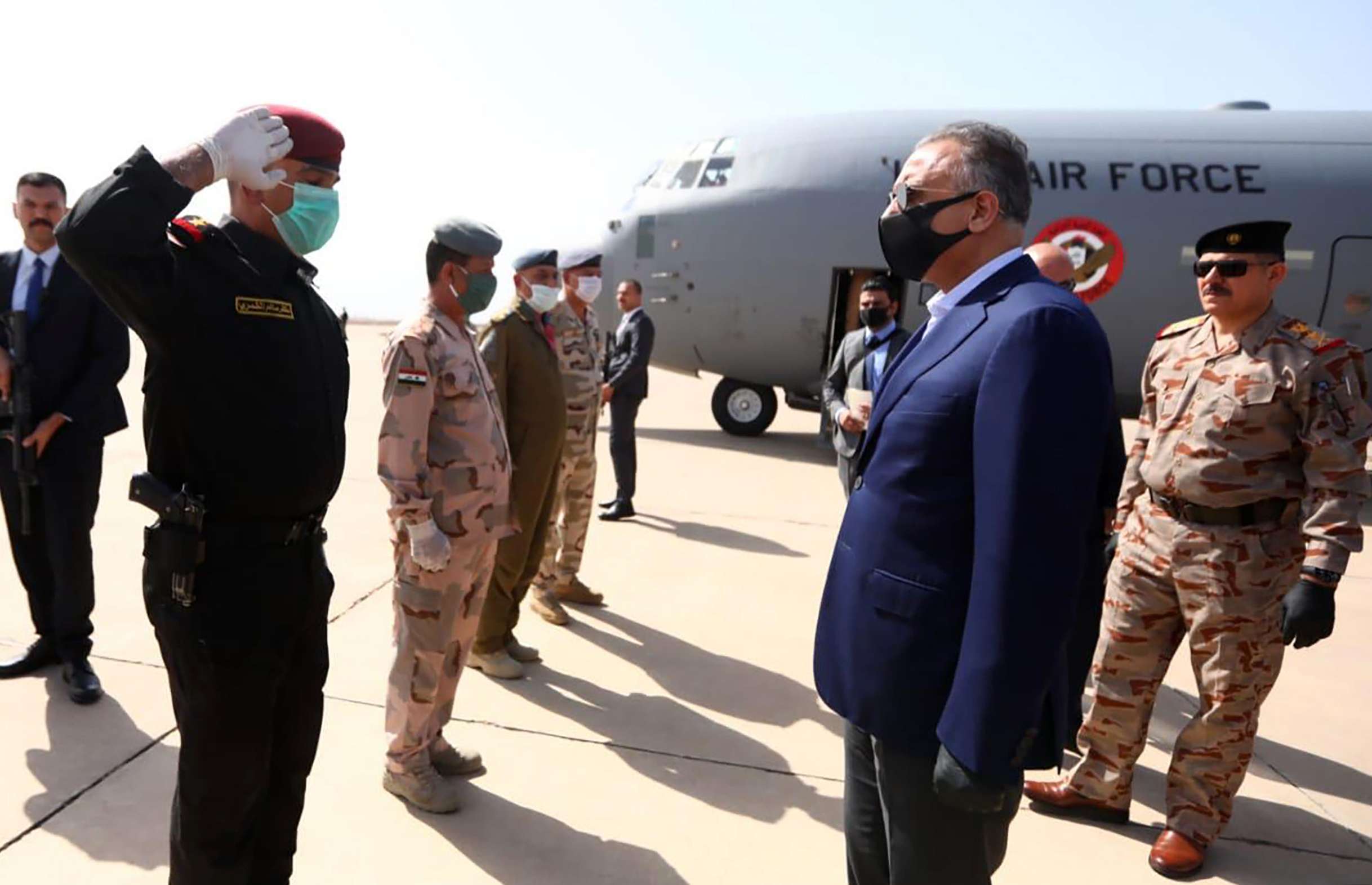 رئيس الوزراء العراقي مصطفى الكاظمي في زيارة للموصل
