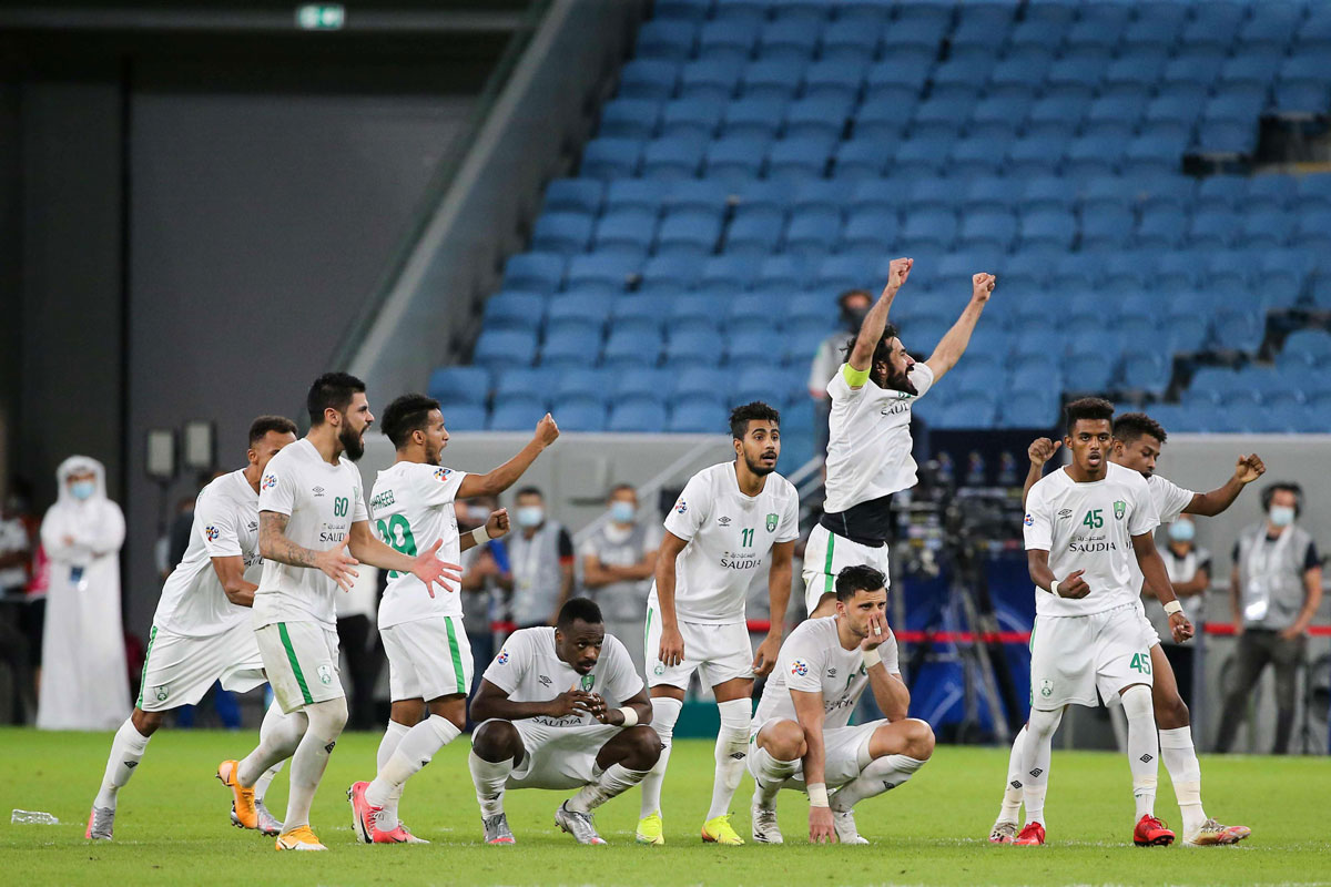 شباب الاهلي بسهولة للمركز الرابع