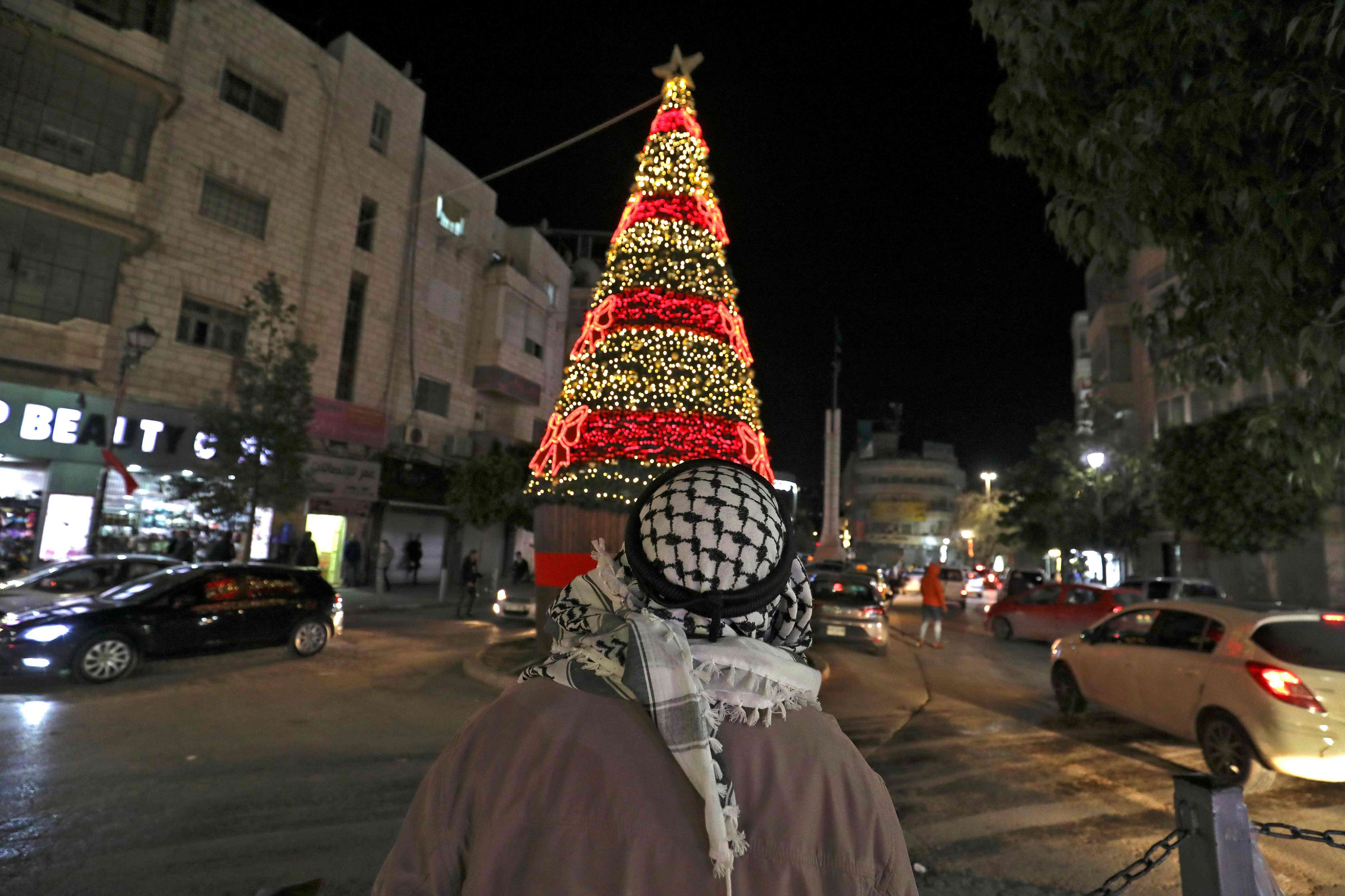 فلسطيني