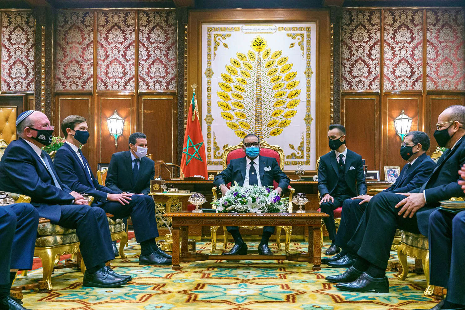 العاهل المغربي محمد السادس يستقبل جاريد كوشنر مستشار الرئيس الأميركي ترامب وصهره ومئير بن شابات مستشار الامن القومي الإسرائيلي